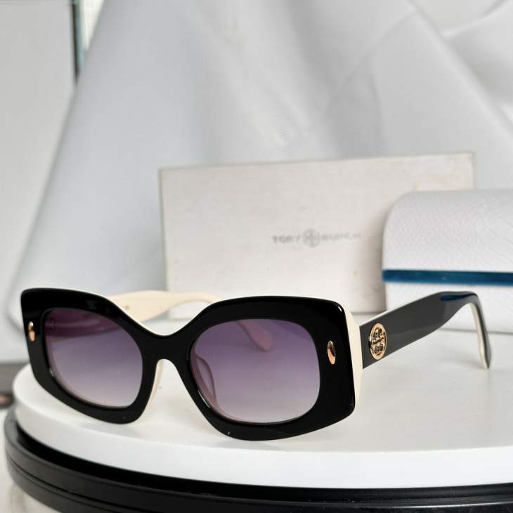 Picture of Jimmy Choo Sunglasses _SKUfw71367770fw
